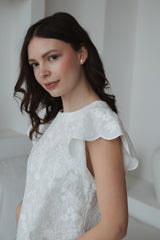 Bluse mit Stickerei in Weiß aus Baumwolle – fair produziert – Clara Himmel