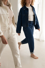 Nachhaltige Jeansjacke in Indigo – faire Produktion – Clara Himmel