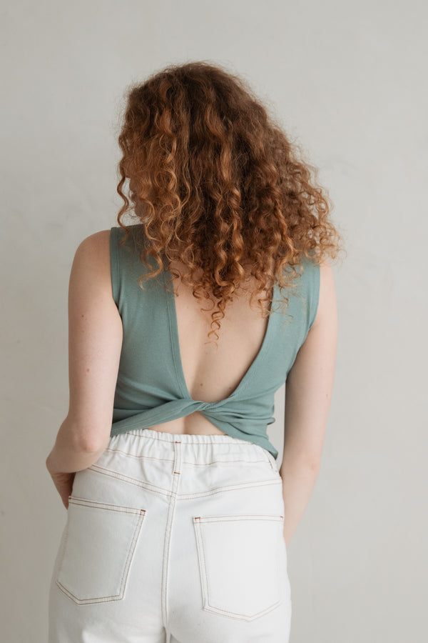 Wrap-Top aus Rippjersey Faded Green