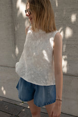 Top mit Stickerei White