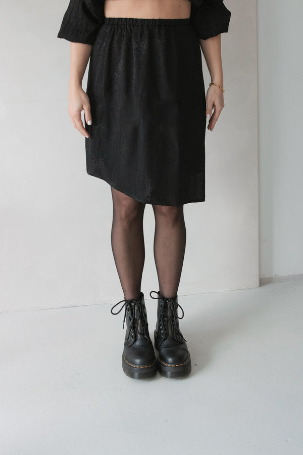 Minirock Black LEO