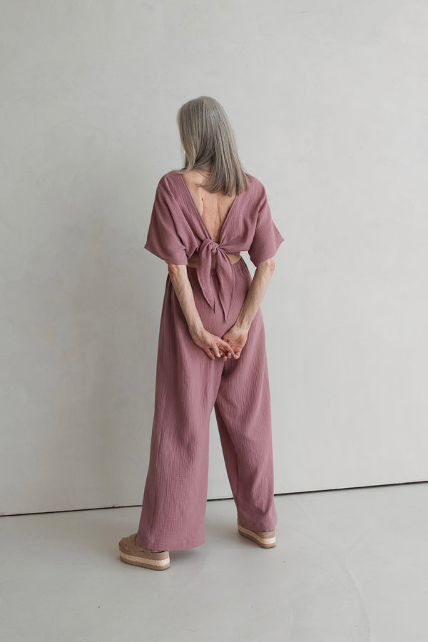 Jumpsuit Mauve aus Musselin mit Schleife