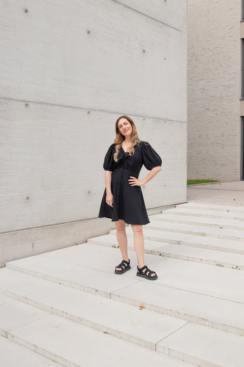 Kleid mit Schleife Black