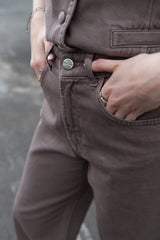 Nachhaltige O-Shape Jeans / Barrel Jeans in Washed-Brownie aus Bio-Baumwolle – faire Produktion – Clara Himmel